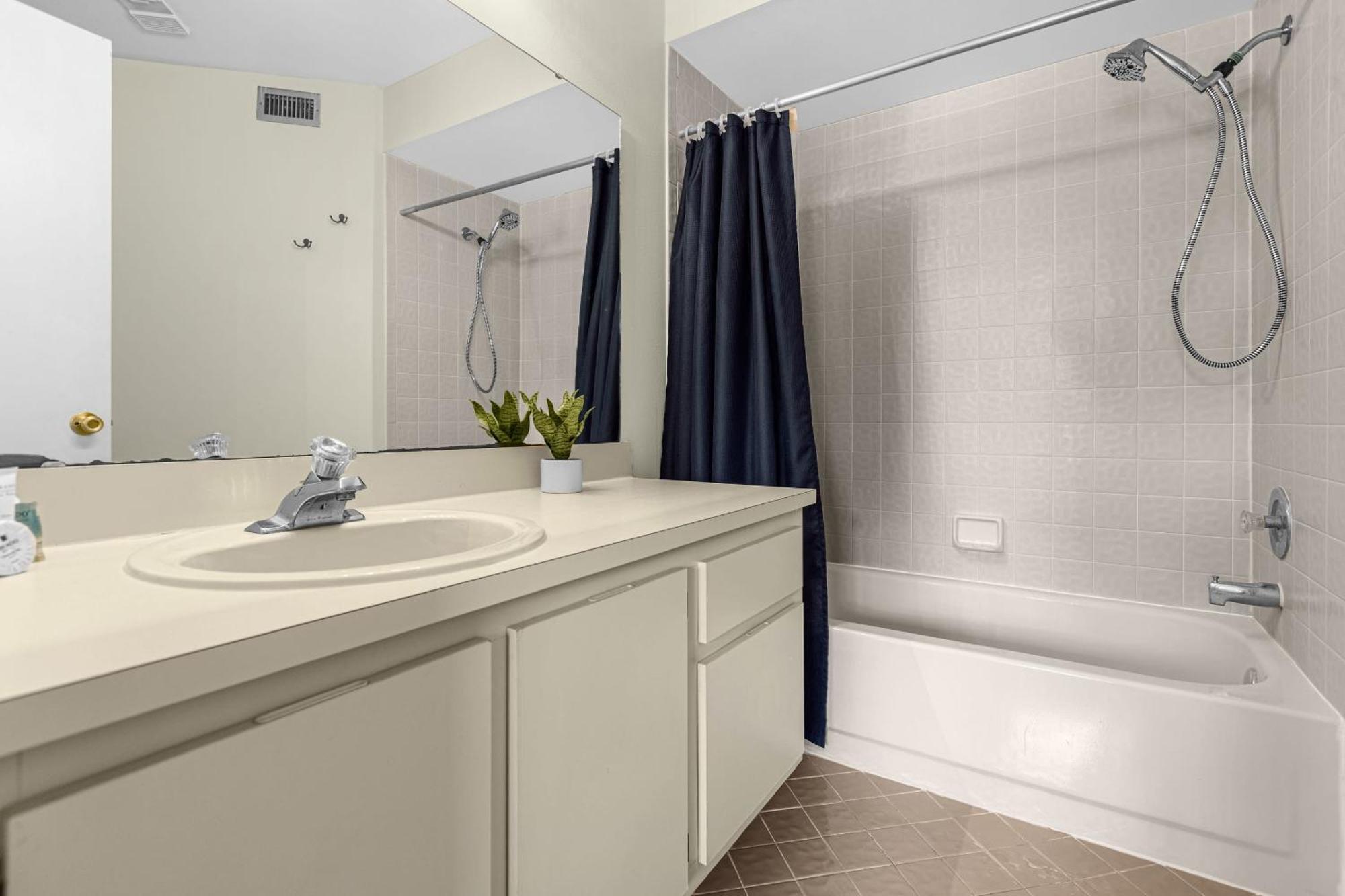 Modern Cozy 2Br Condo Near Disney Orlando Eksteriør bilde